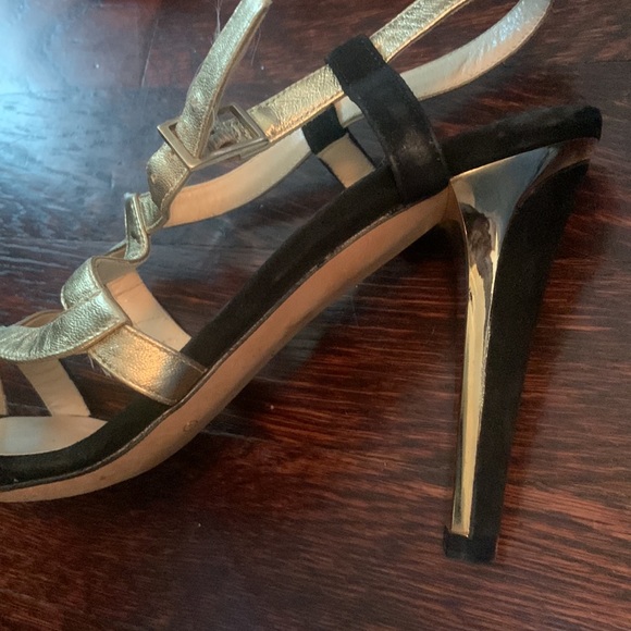 Jimmy Choo size 37 1/2 black suede and gold shoes - Picture 4 of 8